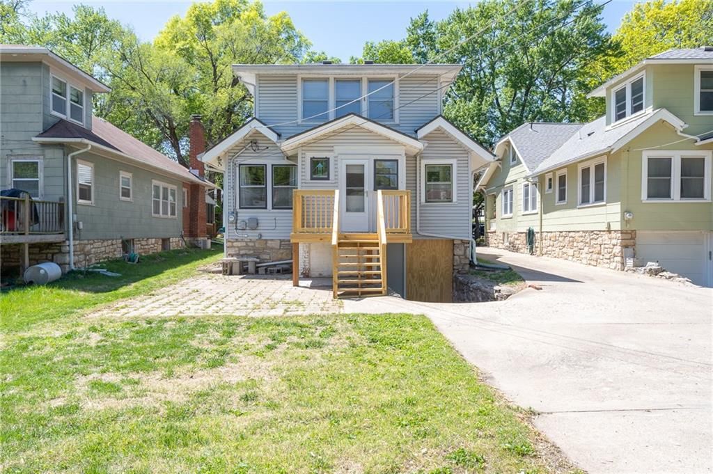 6135 Charlotte Street — photo 25