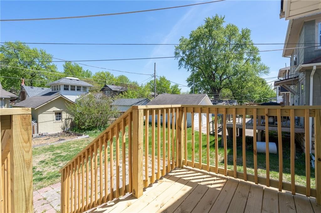 6135 Charlotte Street — photo 28