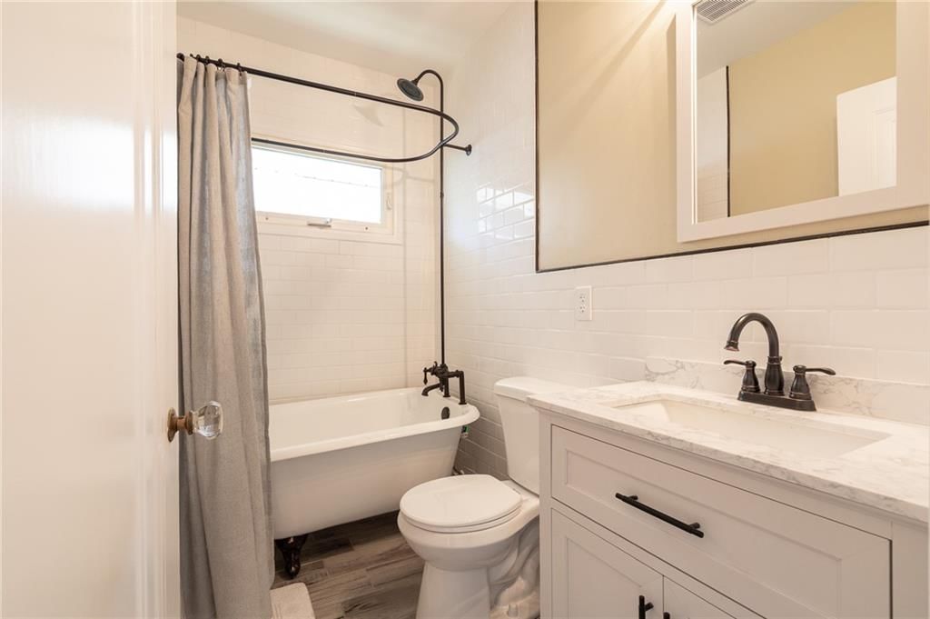 6135 Charlotte Street — photo 6