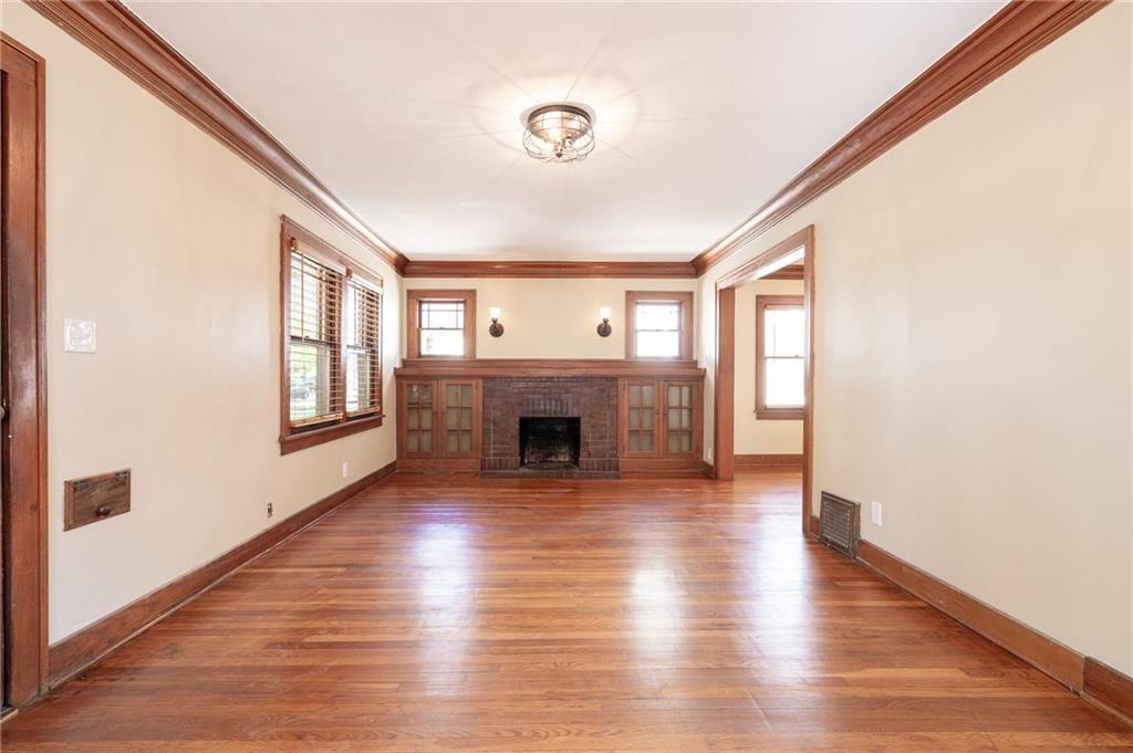 6135 Charlotte Street — photo 10