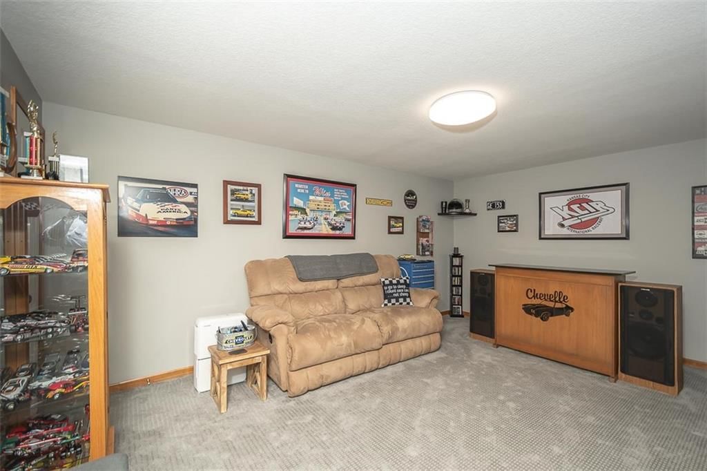 18 Wheatland Drive — photo 28
