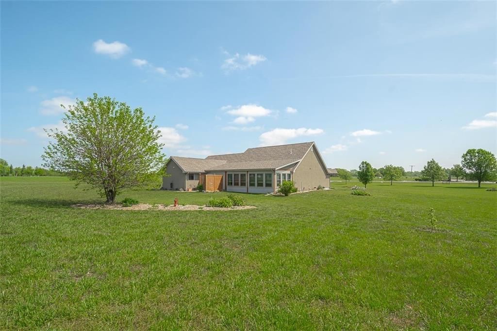 18 Wheatland Drive — photo 43