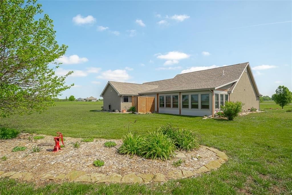18 Wheatland Drive — photo 45