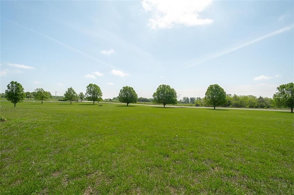 18 Wheatland Drive — photo 47