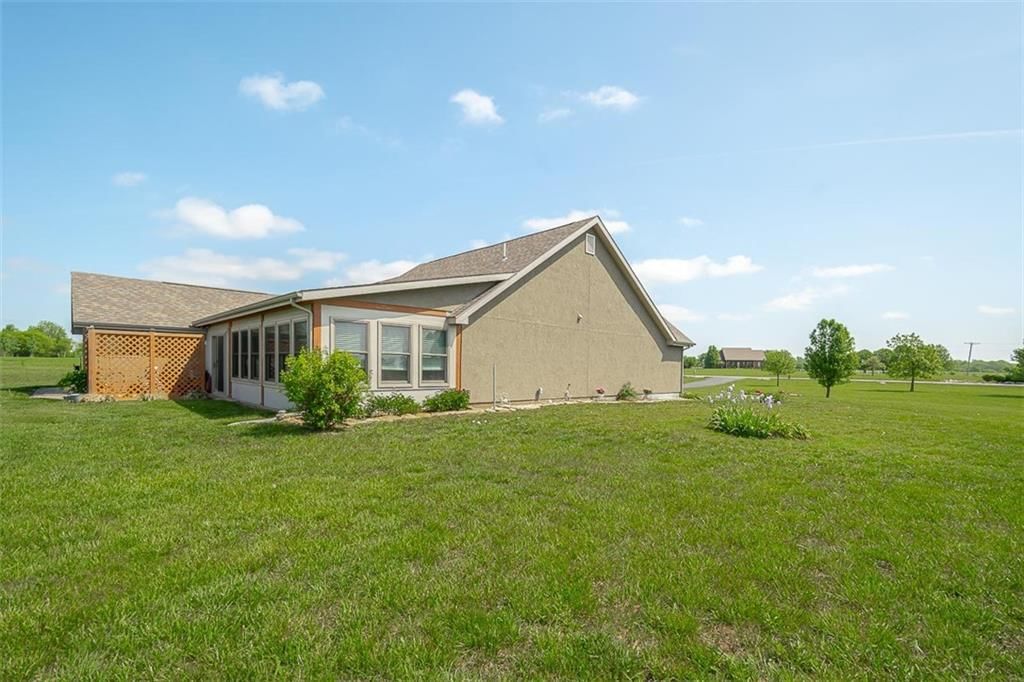 18 Wheatland Drive — photo 48