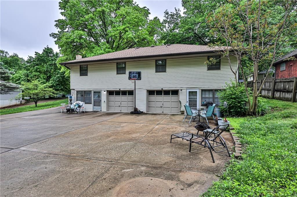 804 A/B Citadel Drive — photo 17