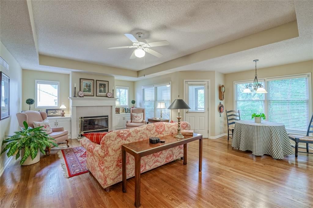 10829 BALTIMORE Avenue — photo 14