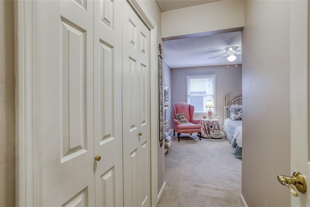 10829 BALTIMORE Avenue — photo 26
