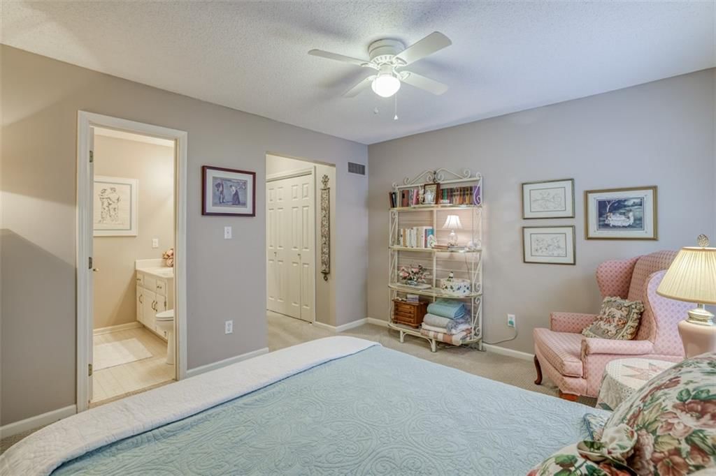 10829 BALTIMORE Avenue — photo 28