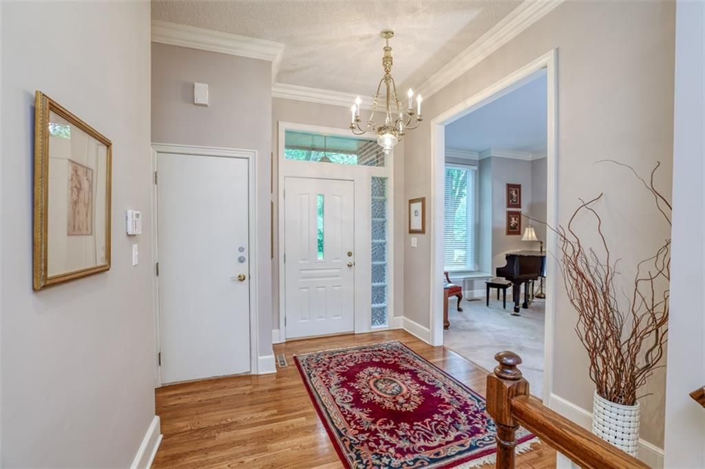 10829 BALTIMORE Avenue — photo 5