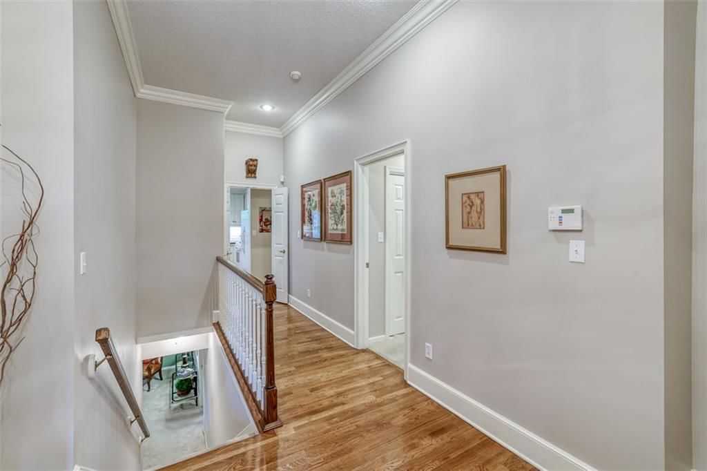 10829 BALTIMORE Avenue — photo 6