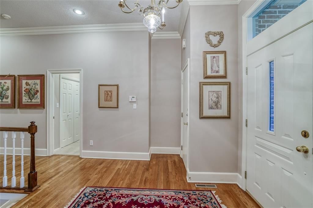 10829 BALTIMORE Avenue — photo 7