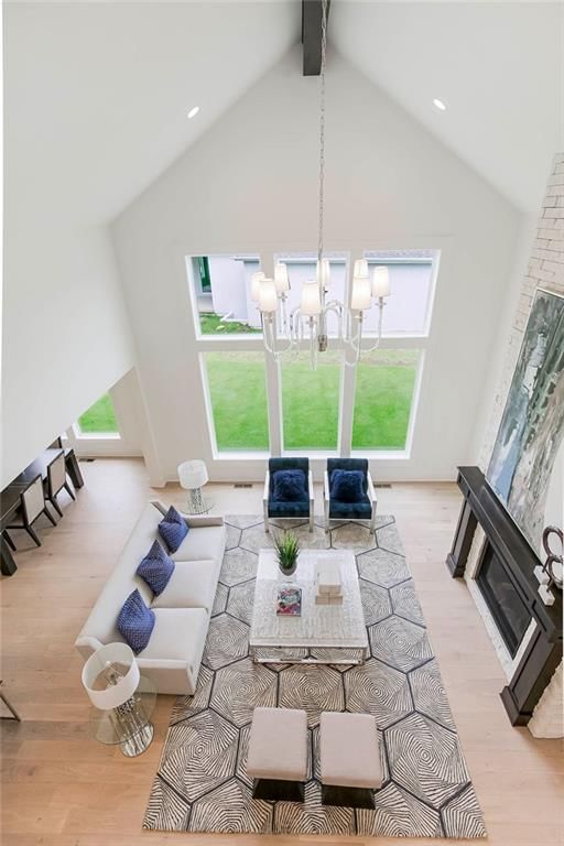 15910 W 163rd Terrace — photo 5