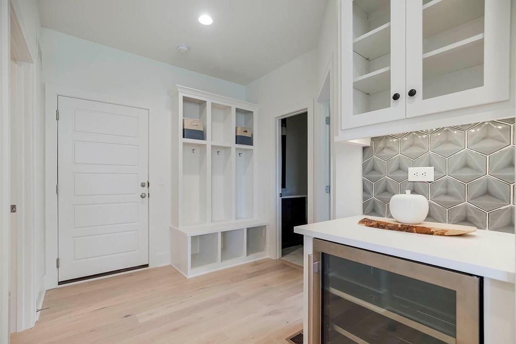 15910 W 163rd Terrace — photo 10