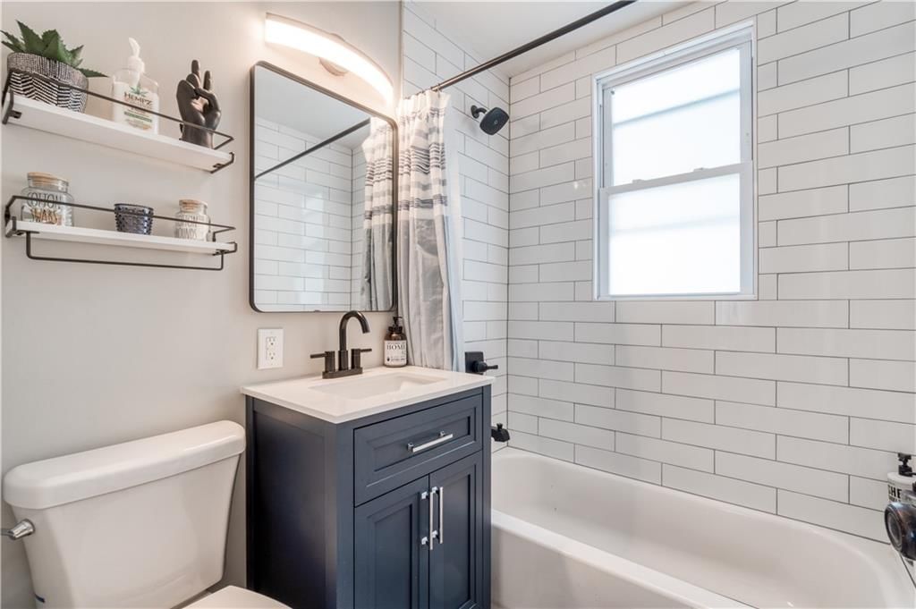 1218 W 41 Street — photo 15