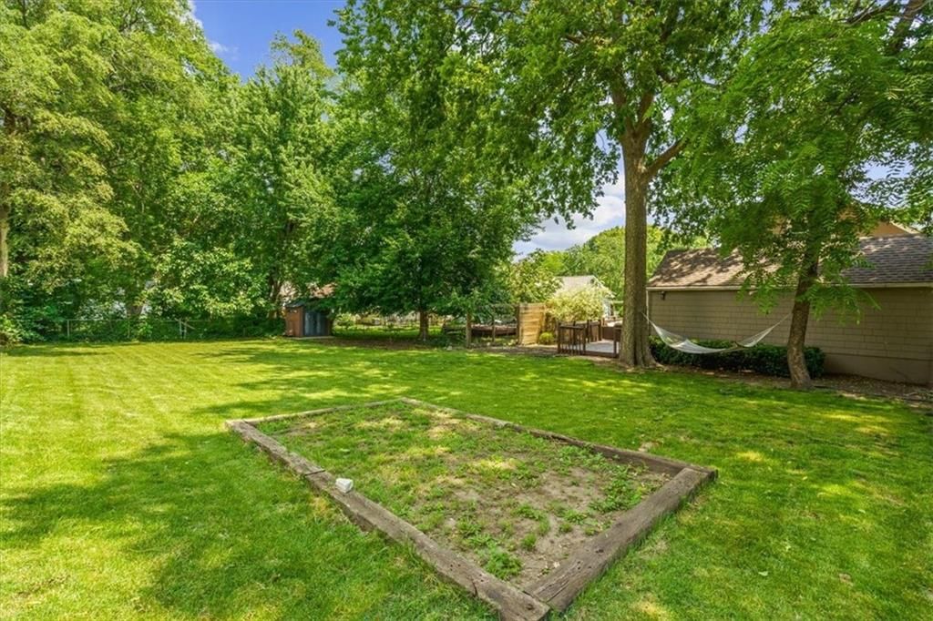 5438 Lamar Avenue — photo 26