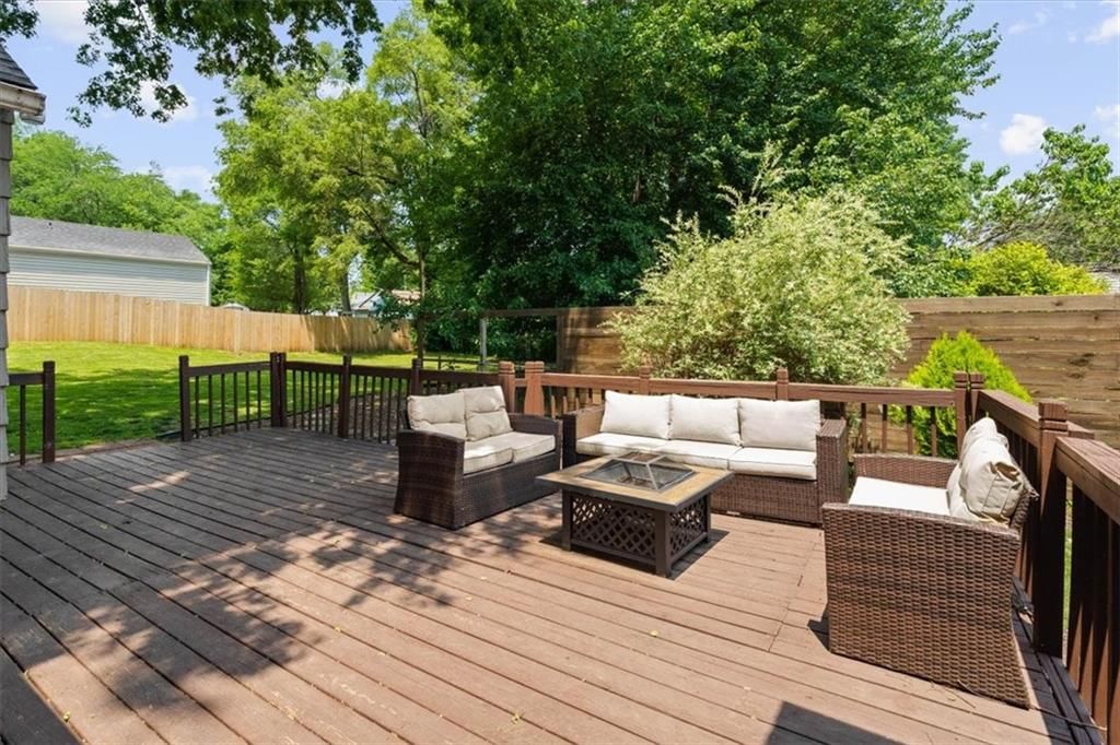 5438 Lamar Avenue — photo 28