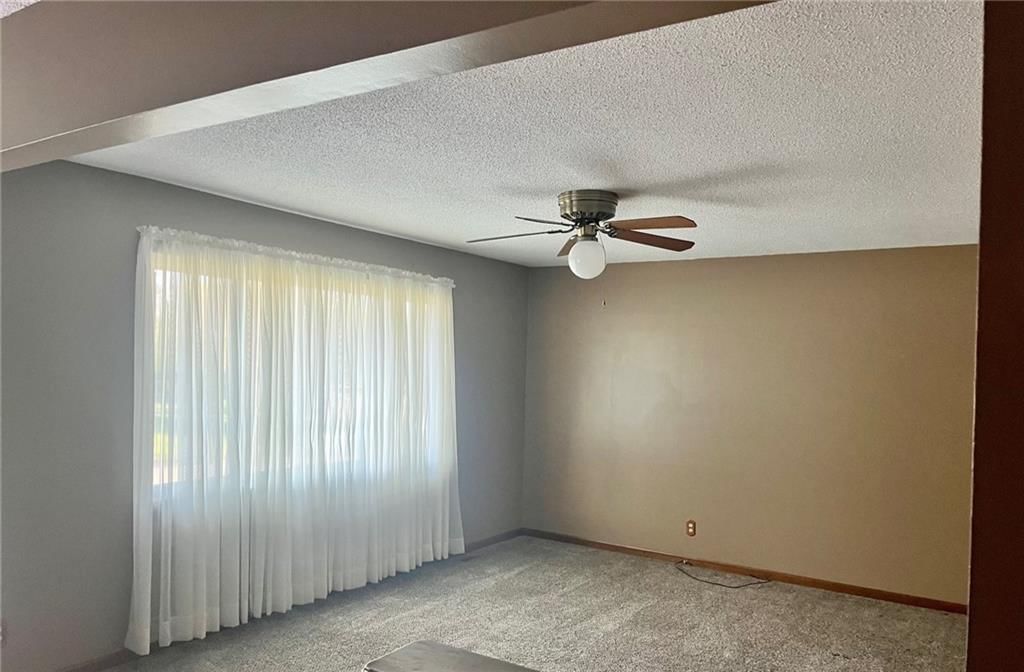 708 Britany Drive — photo 2