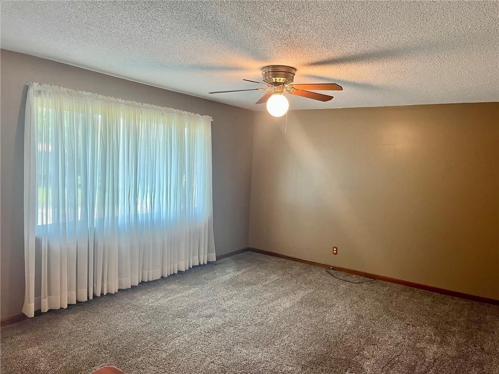 708 Britany Drive — photo 3