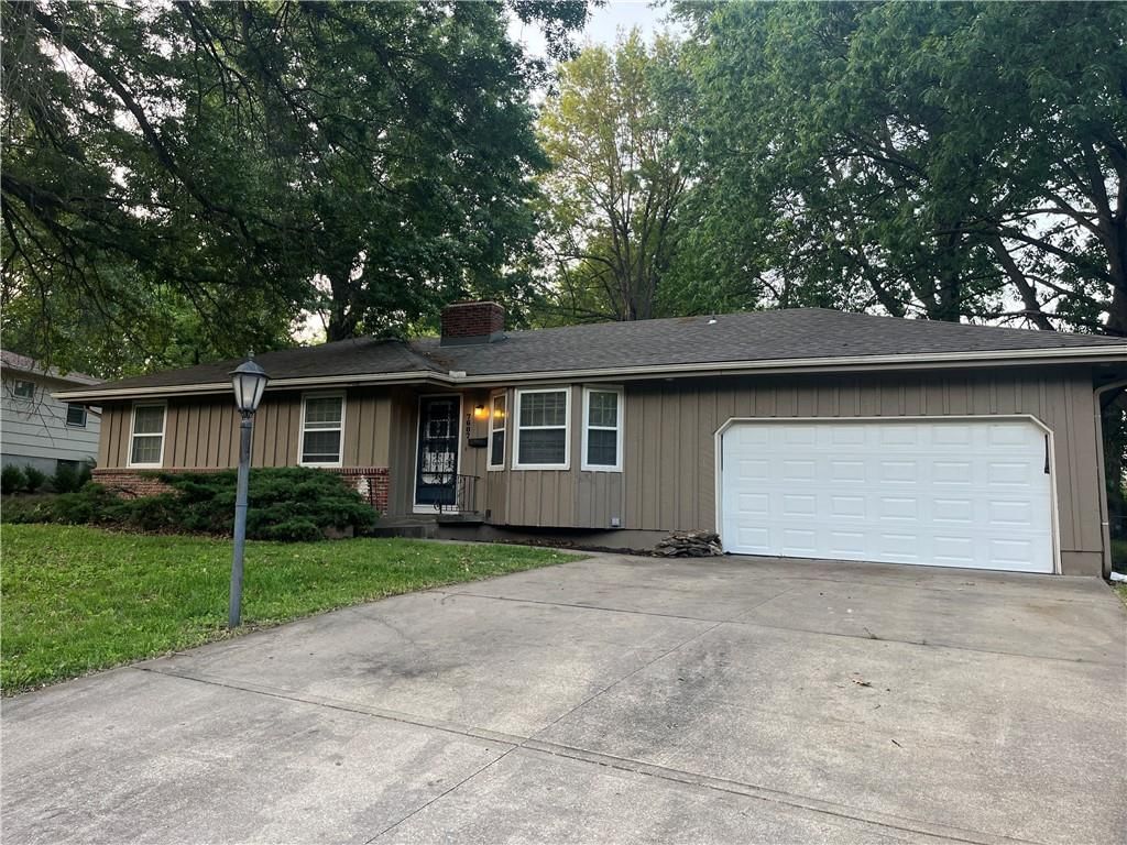 7607 Crescent Drive, Raytown, MO