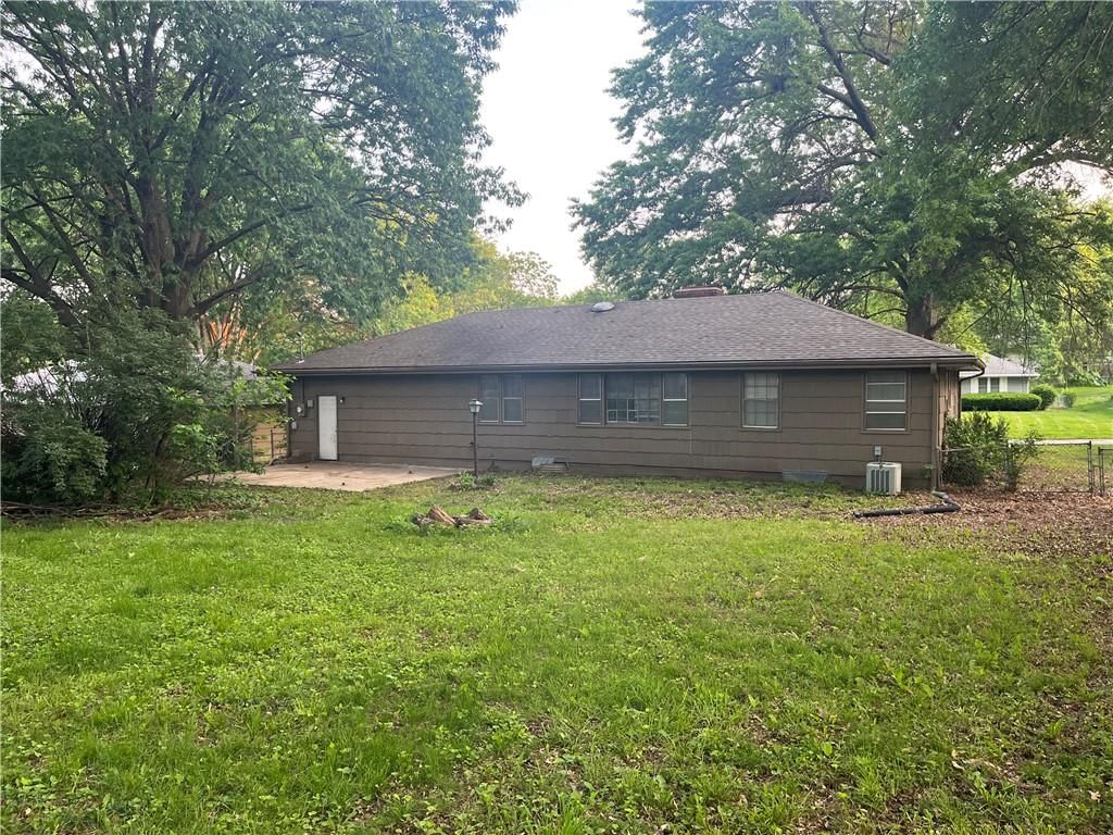 7607 Crescent Drive — photo 15
