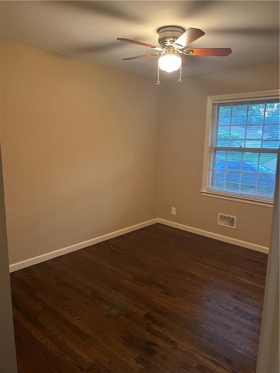 7607 Crescent Drive — photo 10