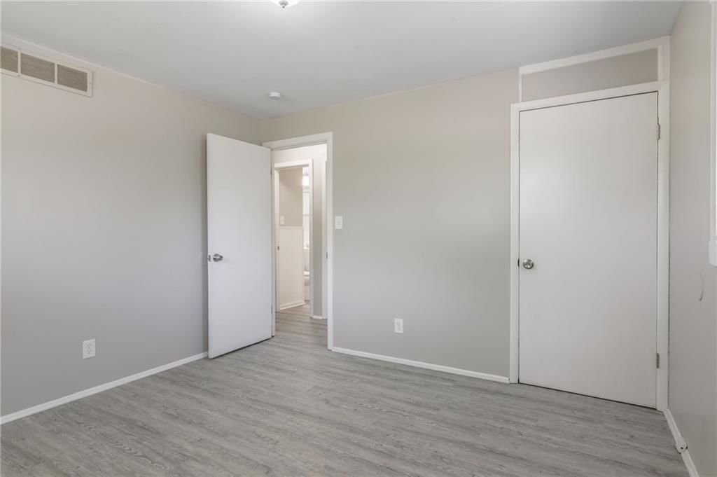 8516 Oldham Road — photo 16