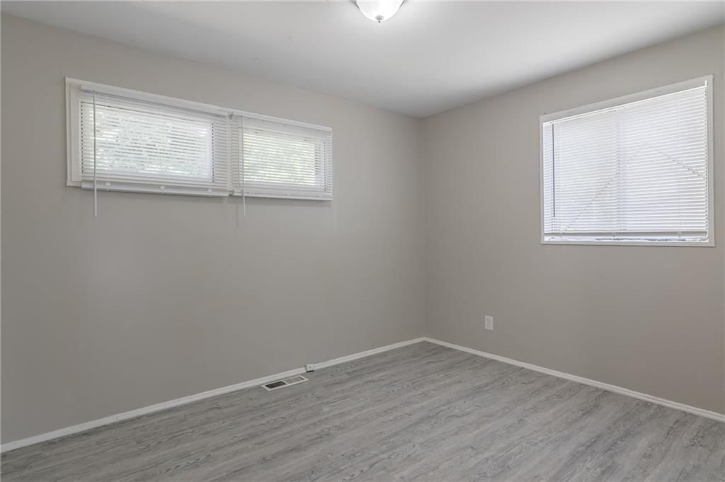8516 Oldham Road — photo 17