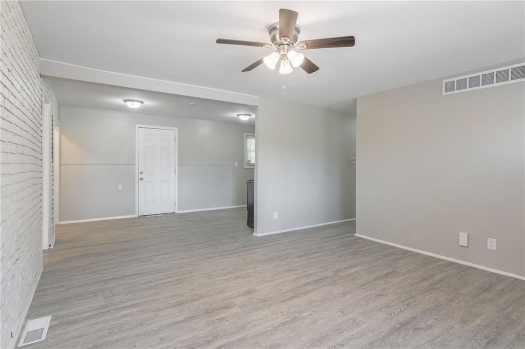 8516 Oldham Road — photo 5