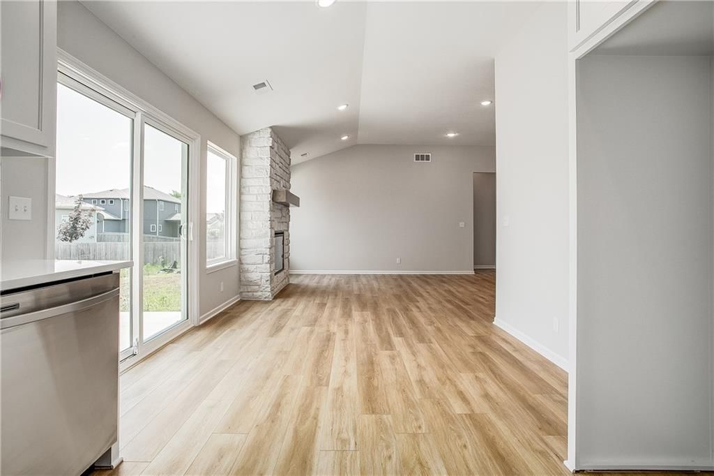 22430 S Jefferson Street — photo 14