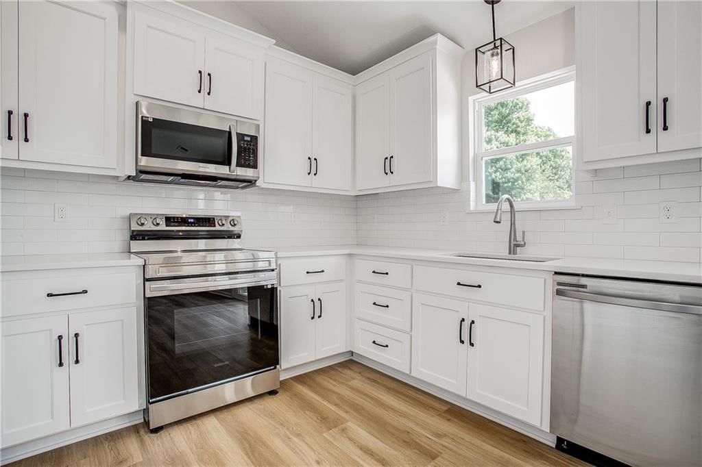 22430 S Jefferson Street — photo 10