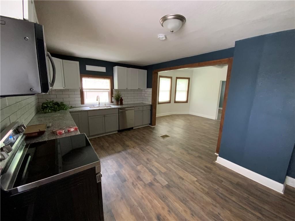 800 N Broadway Street — photo 11