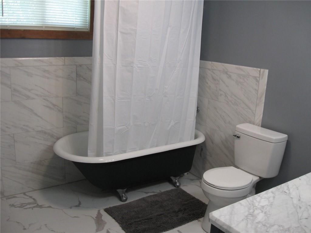 800 N Broadway Street — photo 25