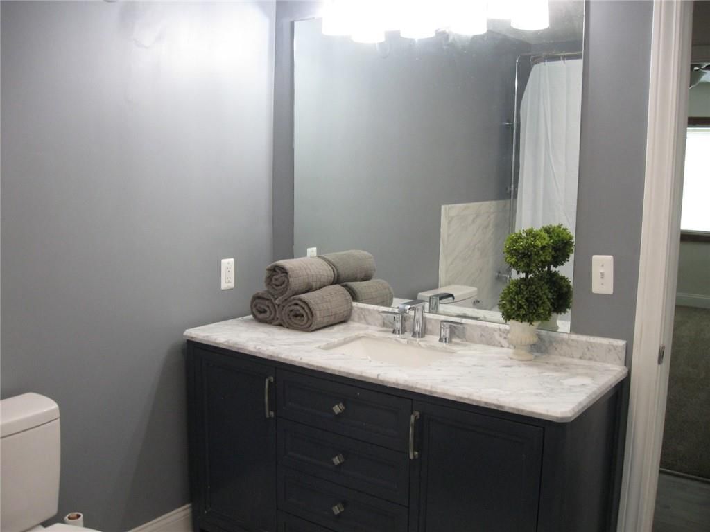 800 N Broadway Street — photo 26