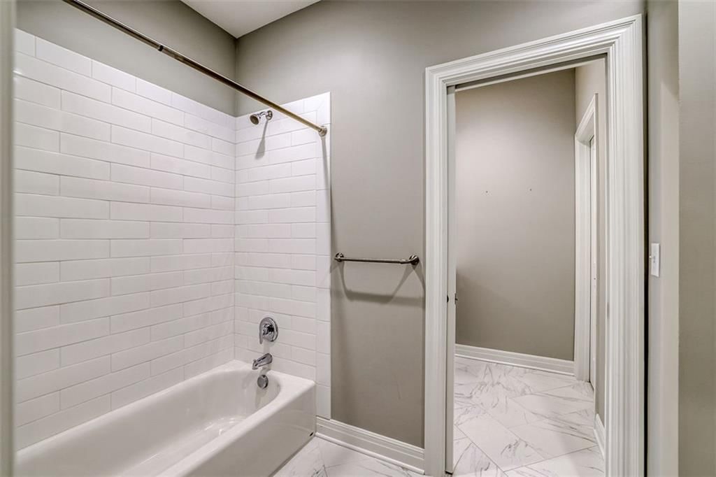 4605 NE Park Springs Court — photo 40