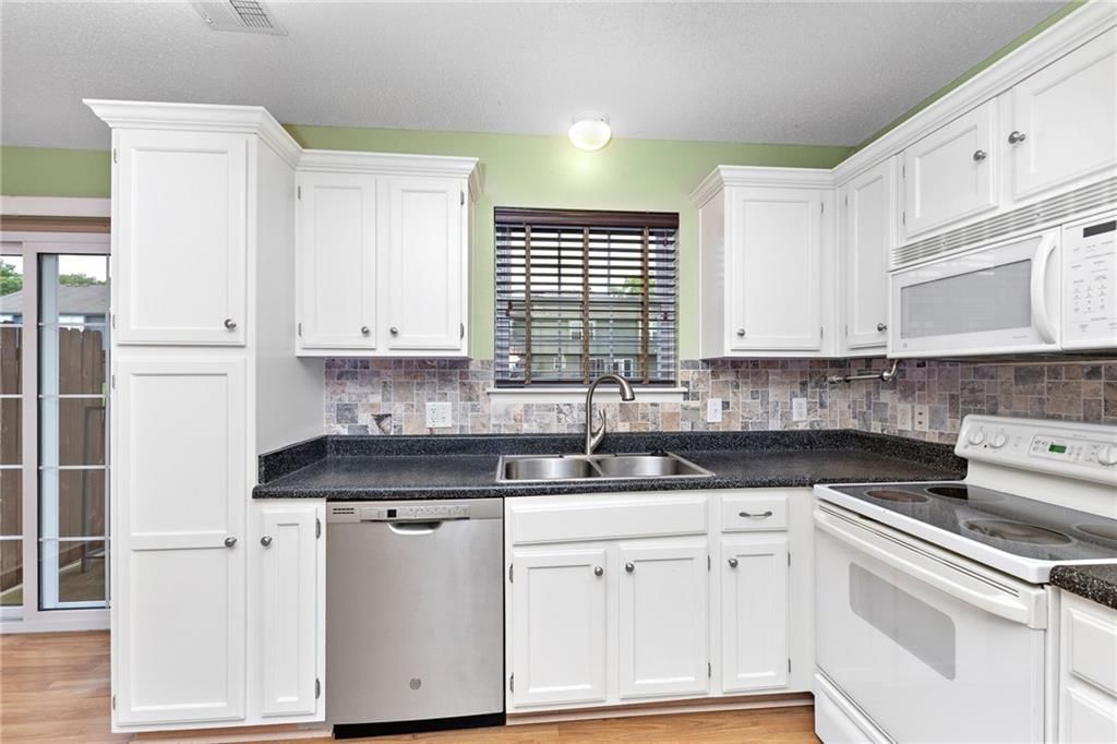 5582 NW Moonlight Meadow Drive — photo 11