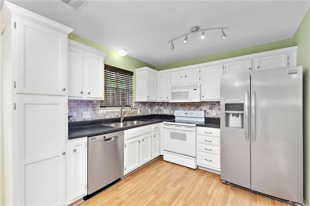 5582 NW Moonlight Meadow Drive — photo 10