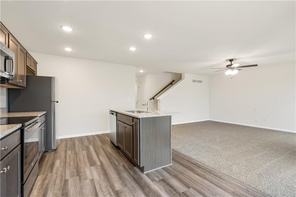 803 Shane Lane — photo 10