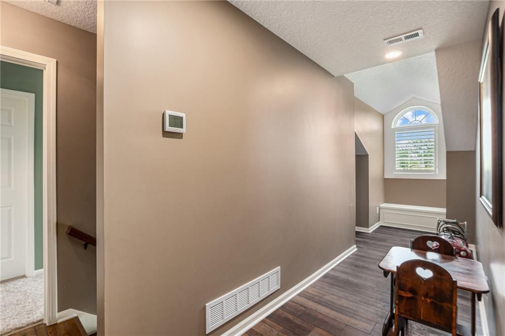 4709 SW Thornton Road — photo 32