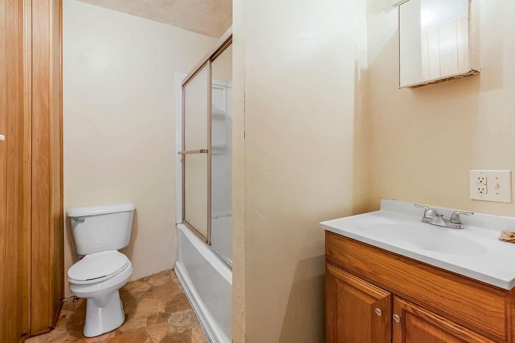 479 E Mill Street — photo 14
