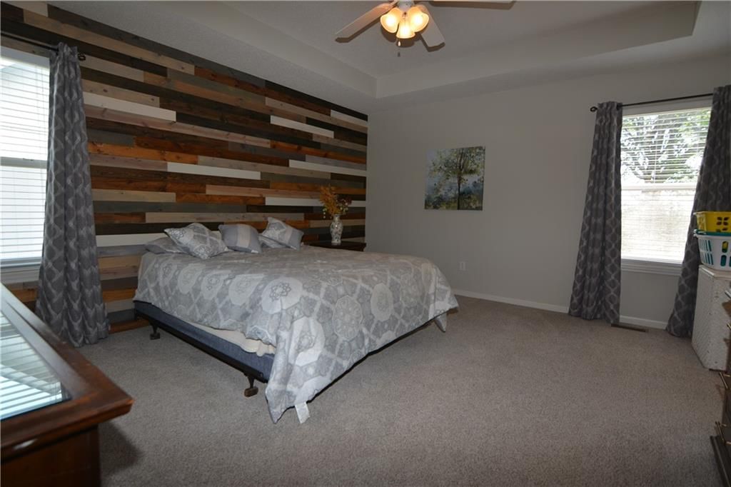 2033 SW Post Oak Road — photo 11