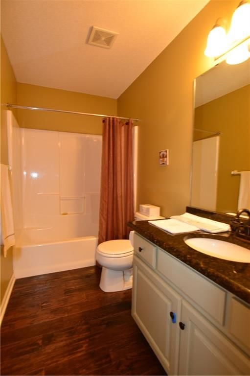 2033 SW Post Oak Road — photo 13