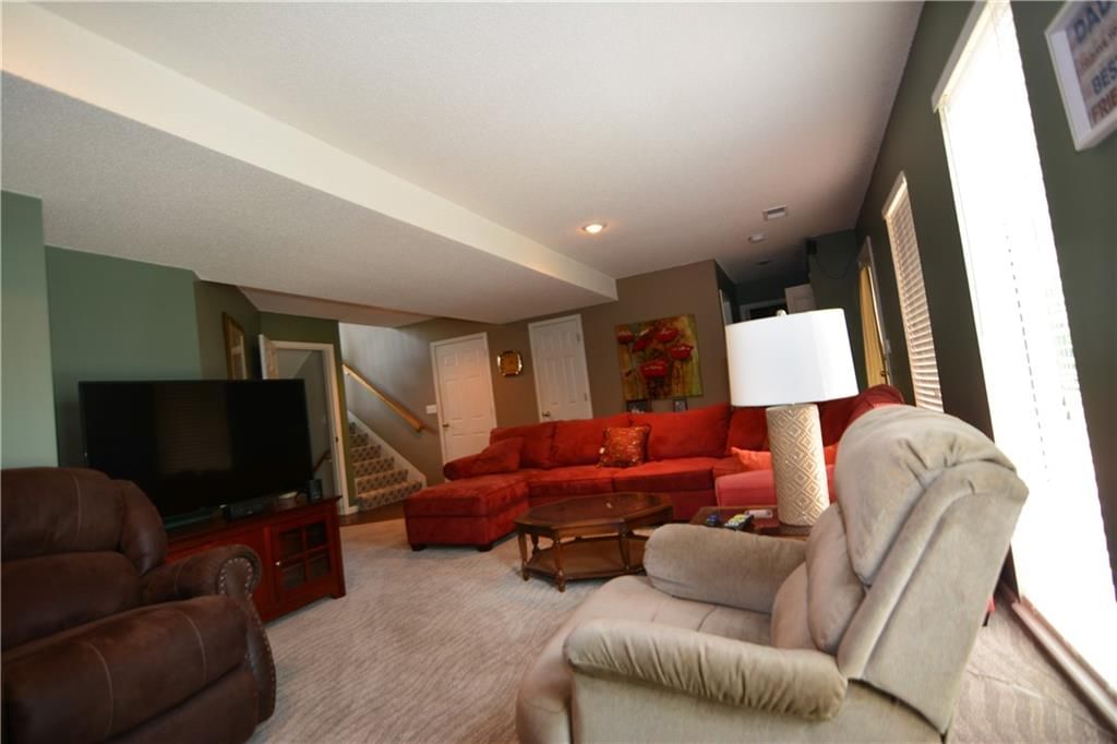 2033 SW Post Oak Road — photo 20