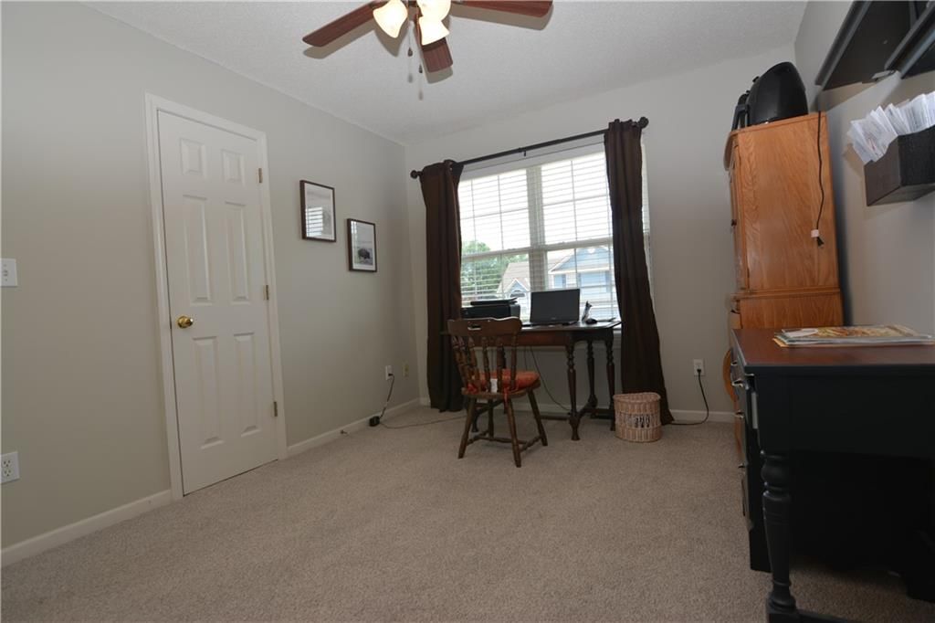 2033 SW Post Oak Road — photo 21