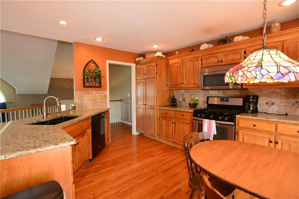 2033 SW Post Oak Road — photo 7