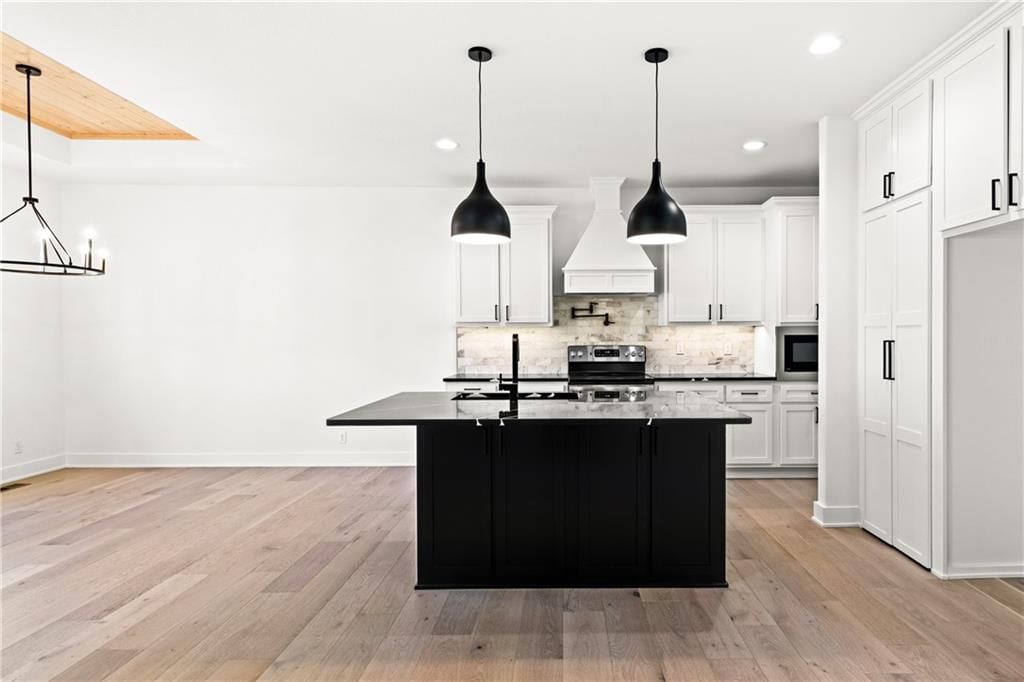 21040 W 225th Street — photo 13