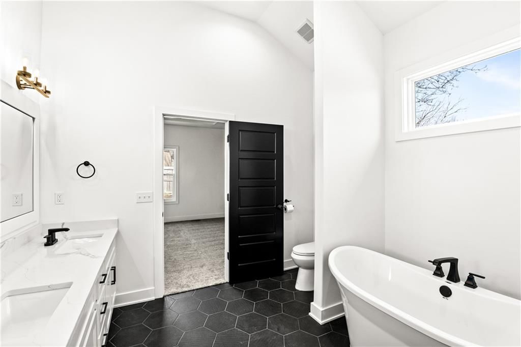 21040 W 225th Street — photo 36