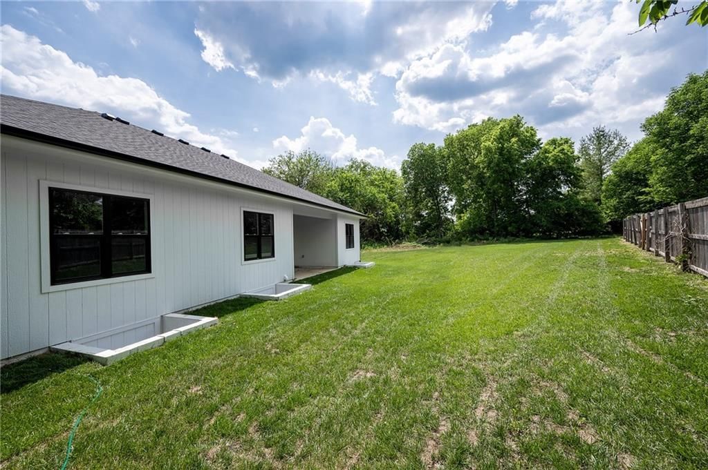21040 W 225th Street — photo 49