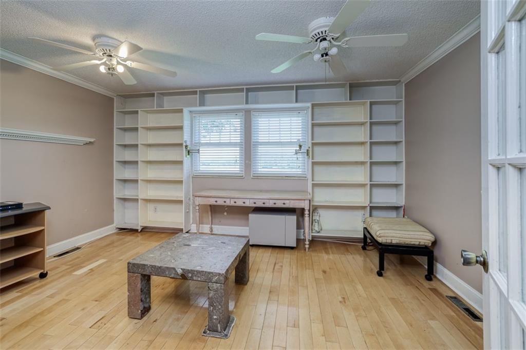 10156 Locust Street — photo 11