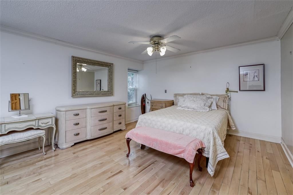 10156 Locust Street — photo 27